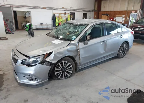 2018 Subaru Legacy 2.5I из США, поврежденный, VIN 4S3BNAB68J3020398